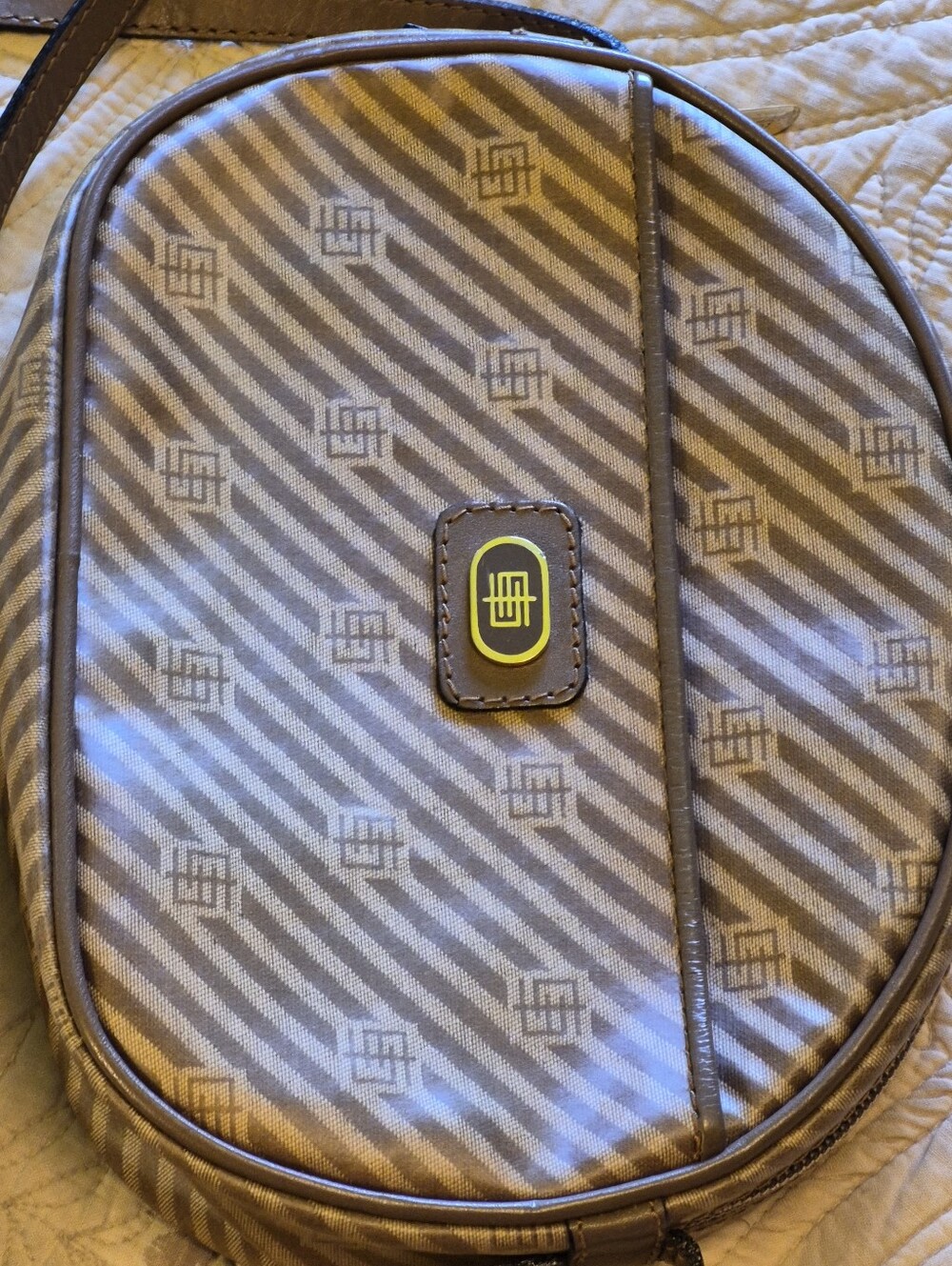 Emilio Pucci Vintage Tan Crossbody Bag - Picture 12 of 15